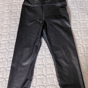 Carbon 38 pleather skinny leggings.